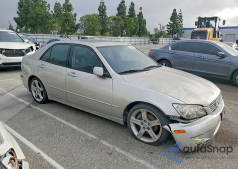 2001 Lexus Is 300 Base from USA, damaged, VIN JTHBD182510029342